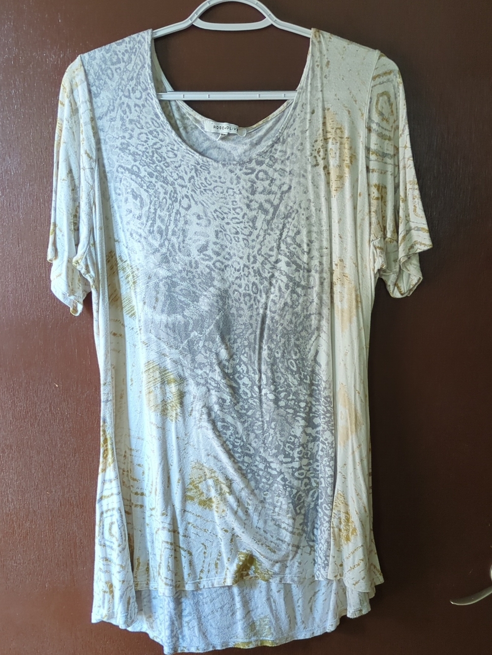 Rose & Olive Light Gray and Cream Printed Short-Sleeve Tee